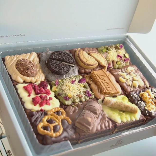 Load video: Heritage Assortment Box